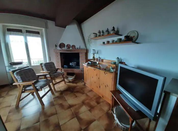 Warm, Nice & Amazing Lake-View Apartment San Zeno di Montagna Exterior photo